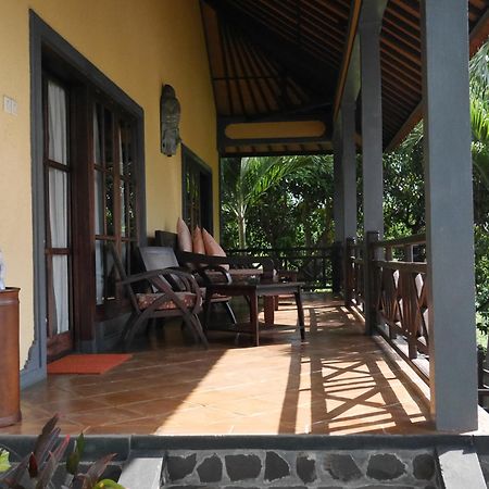 Puri Mangga Sea View Resort And Spa Lovina Eksteriør bilde