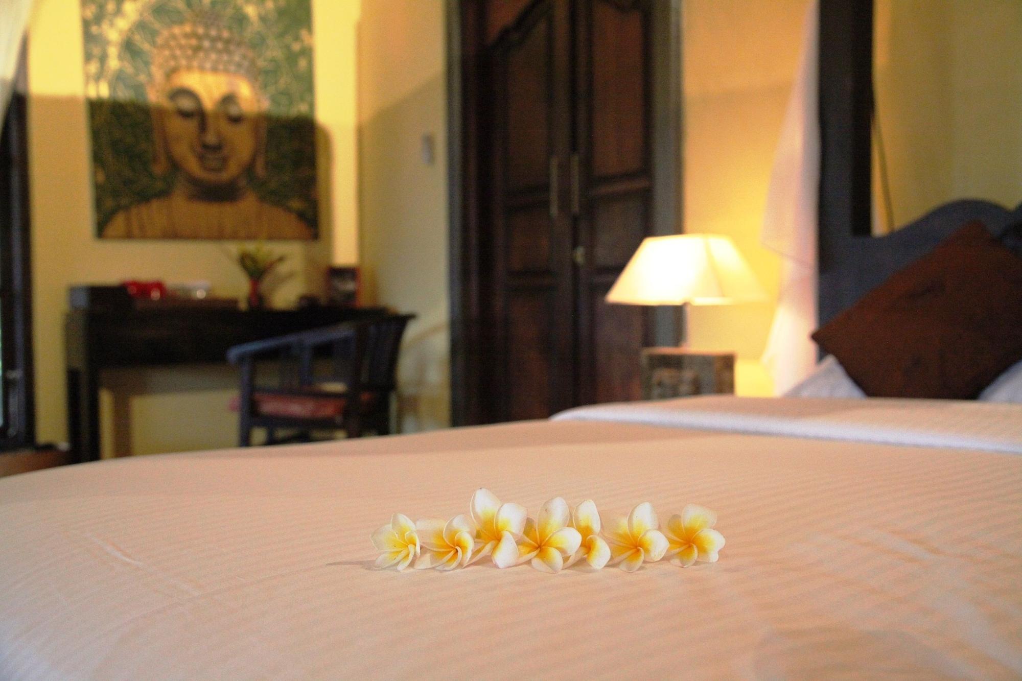 Puri Mangga Sea View Resort And Spa Lovina Eksteriør bilde