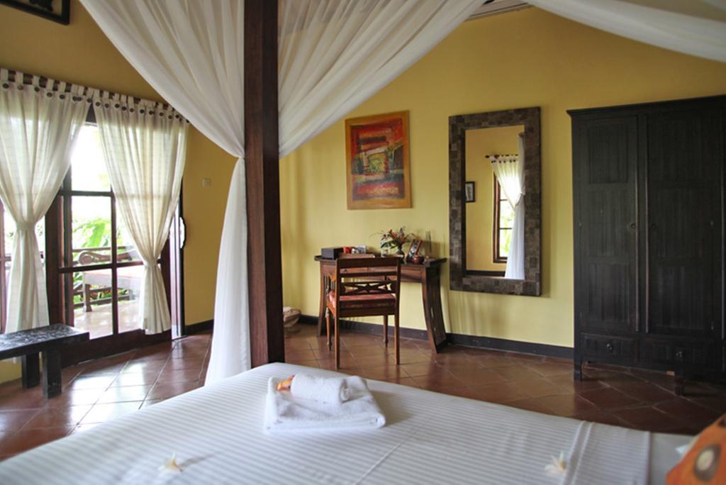 Puri Mangga Sea View Resort And Spa Lovina Rom bilde