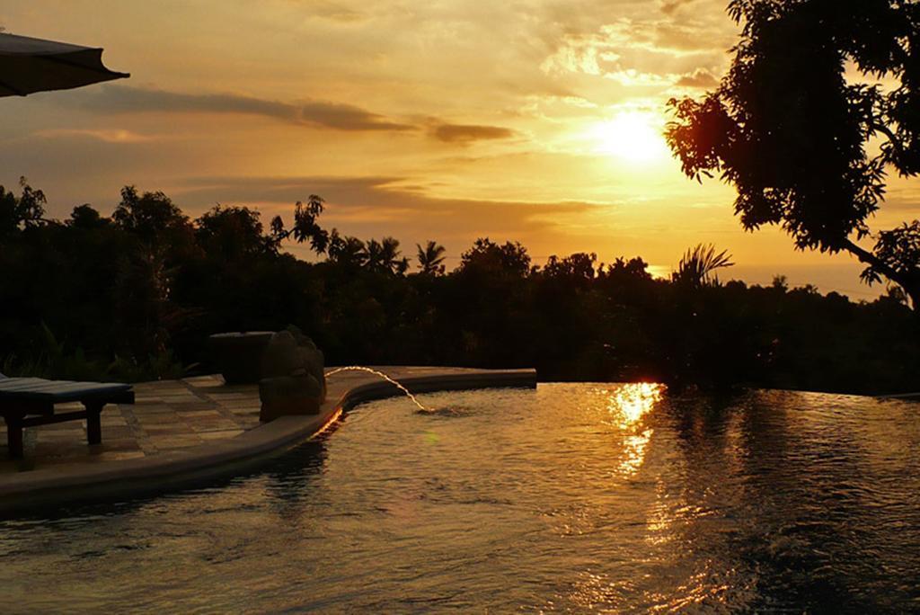 Puri Mangga Sea View Resort And Spa Lovina Eksteriør bilde