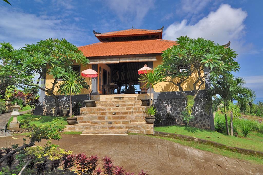 Puri Mangga Sea View Resort And Spa Lovina Eksteriør bilde