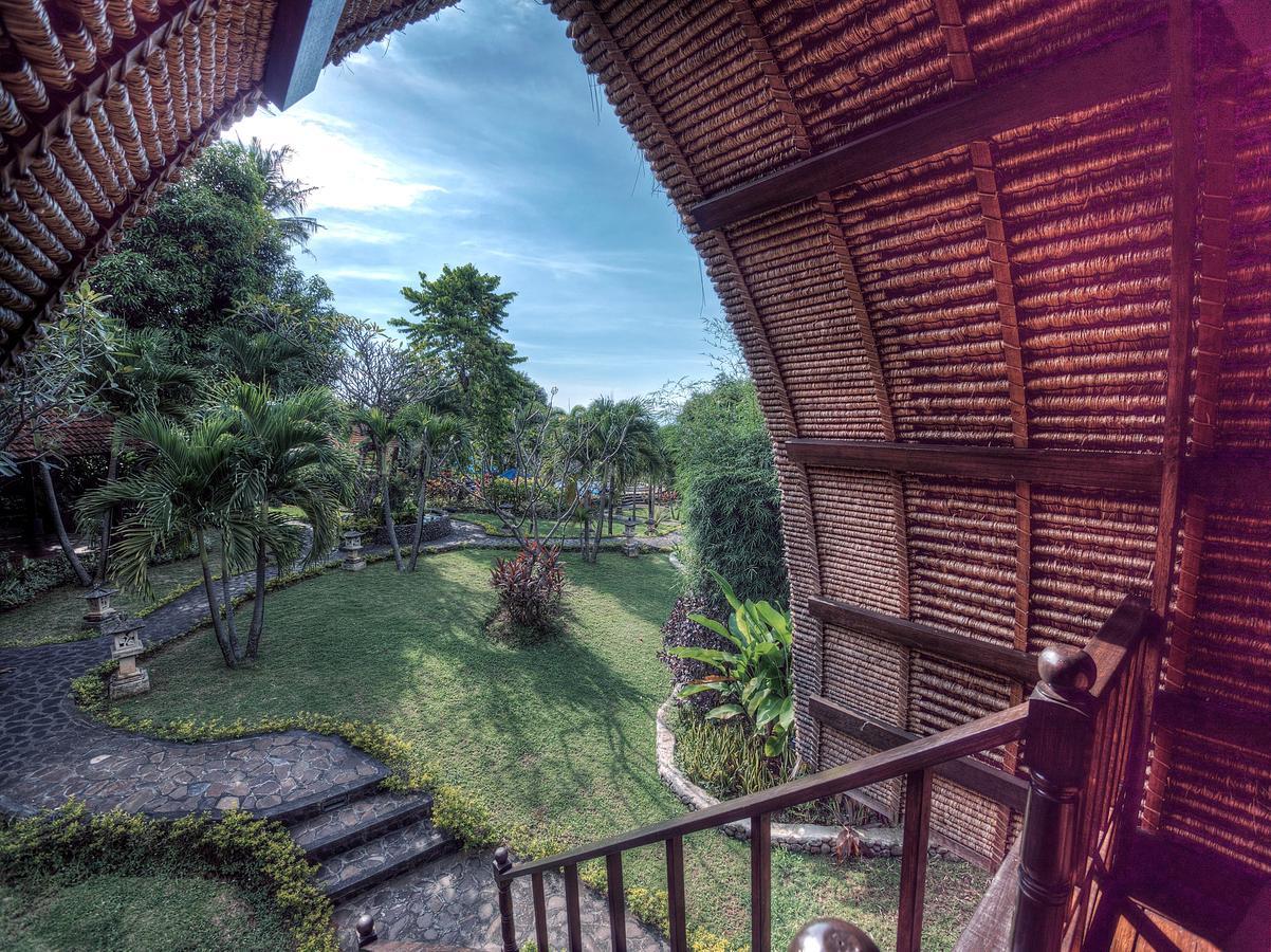 Puri Mangga Sea View Resort And Spa Lovina Eksteriør bilde